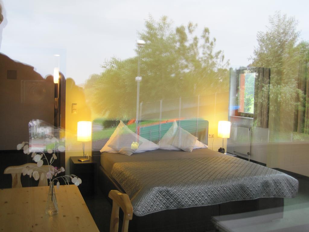 The Art & Sport Hotel Innsbruck Zimmer foto