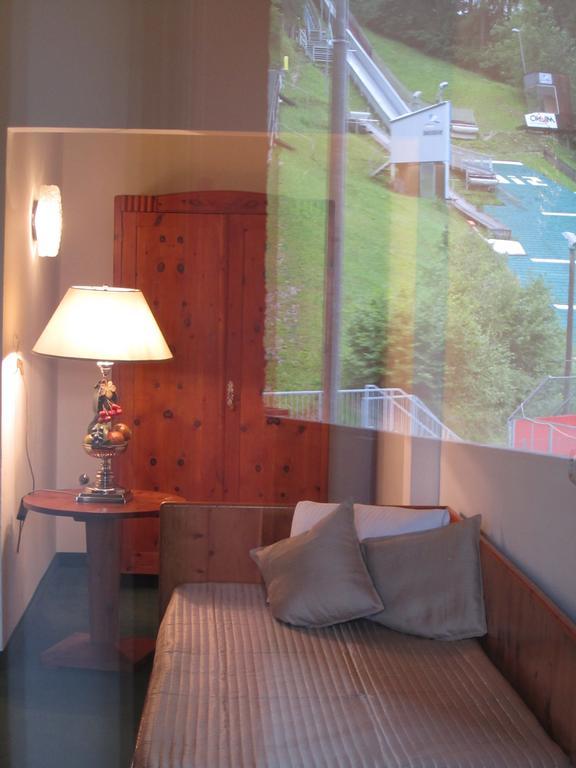 The Art & Sport Hotel Innsbruck Zimmer foto